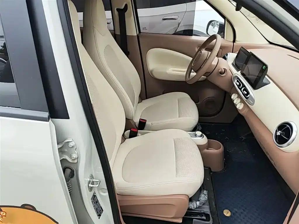 Hongguang MINIEV 2025 Fourth Generation Four-Door Premium Edition — миниатюра 25