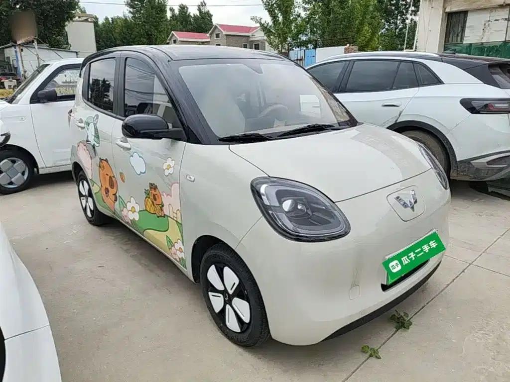 Hongguang MINIEV 2025 Fourth Generation Four-Door Premium Edition — миниатюра 4
