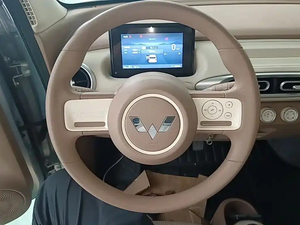 Hongguang MINIEV 2025 Fourth Generation Four-Door Advanced Model — миниатюра 11
