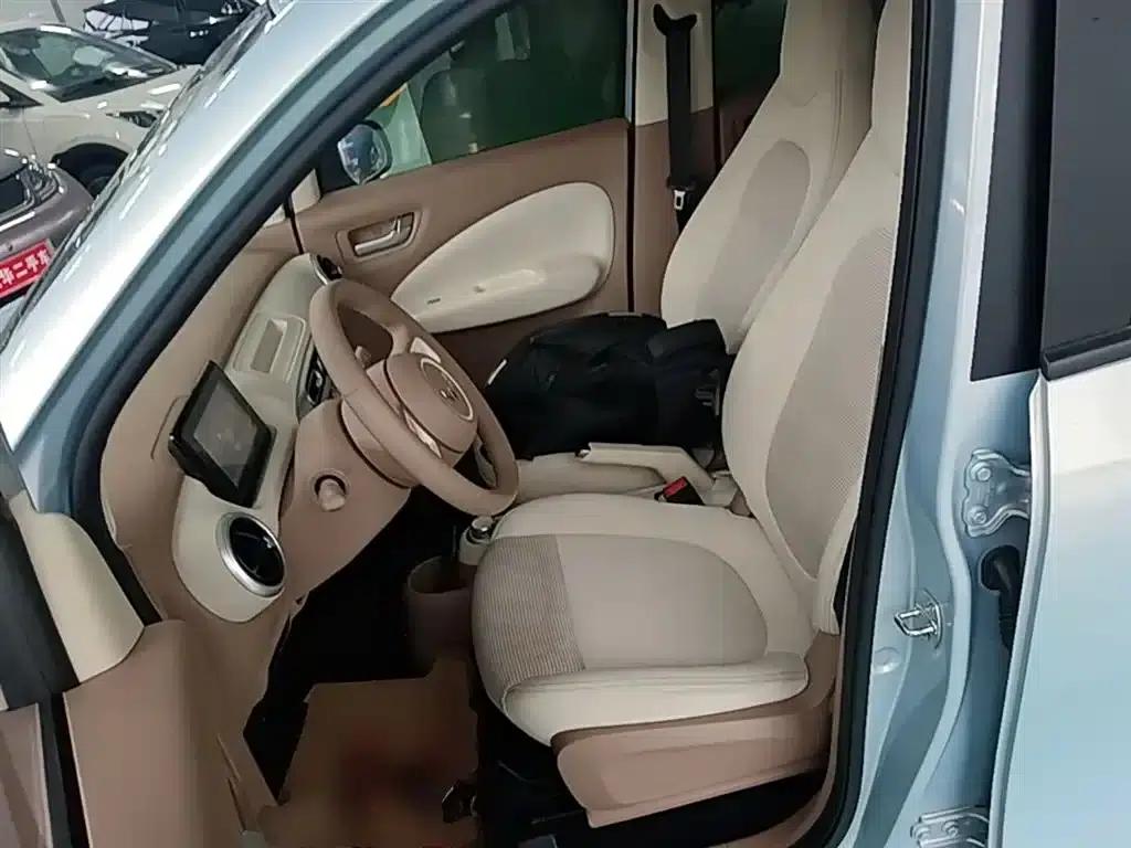 Hongguang MINIEV 2025 Fourth Generation Four-Door Advanced Model — миниатюра 15