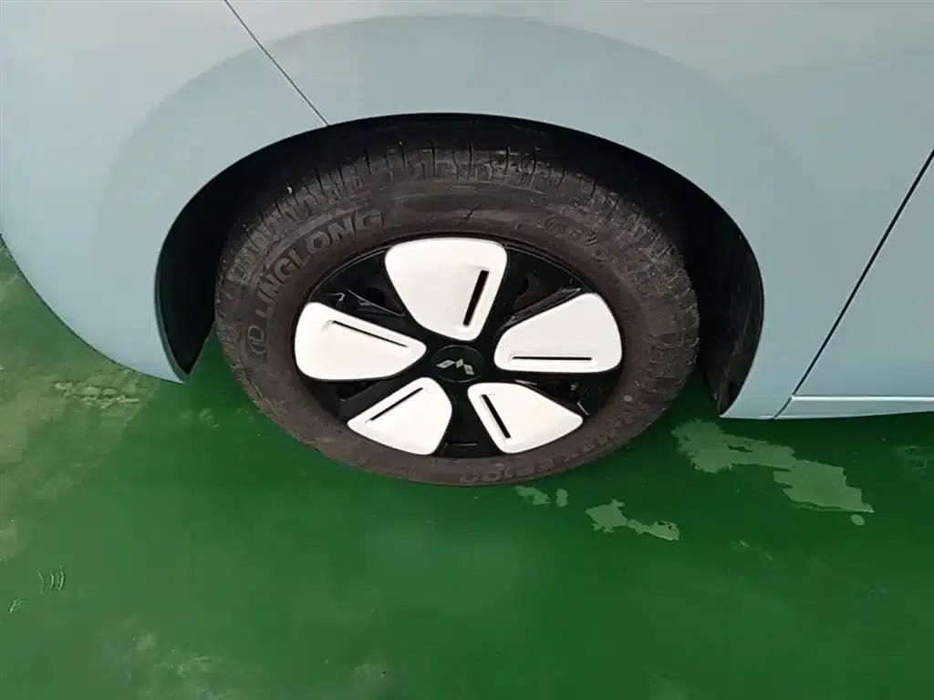 Hongguang MINIEV 2025 Fourth Generation Four-Door Advanced Model — миниатюра 23