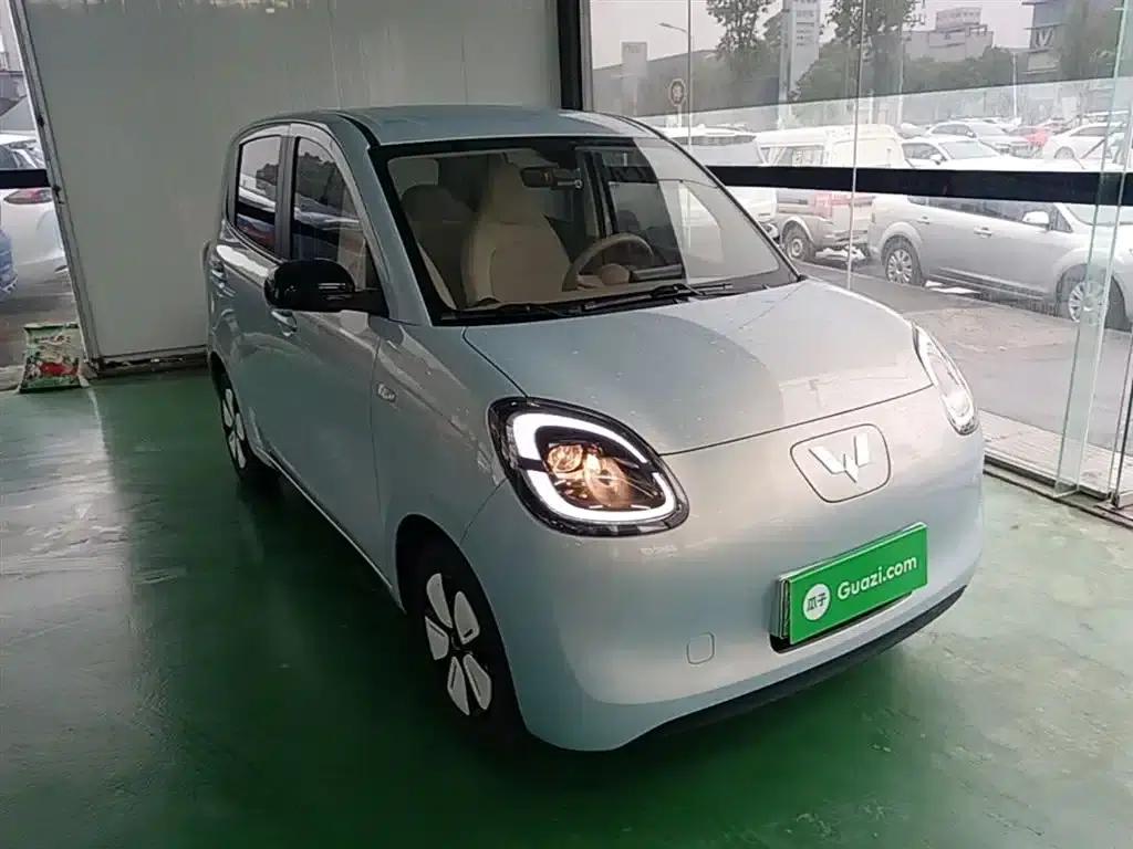 Hongguang MINIEV 2025 Fourth Generation Four-Door Advanced Model — миниатюра 4