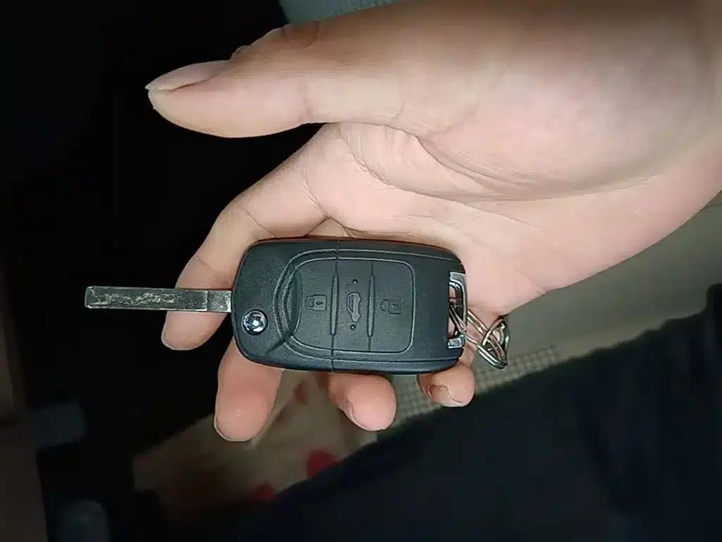 Hongguang MINIEV 2025 Fourth Generation Four-Door Advanced Model — миниатюра 9