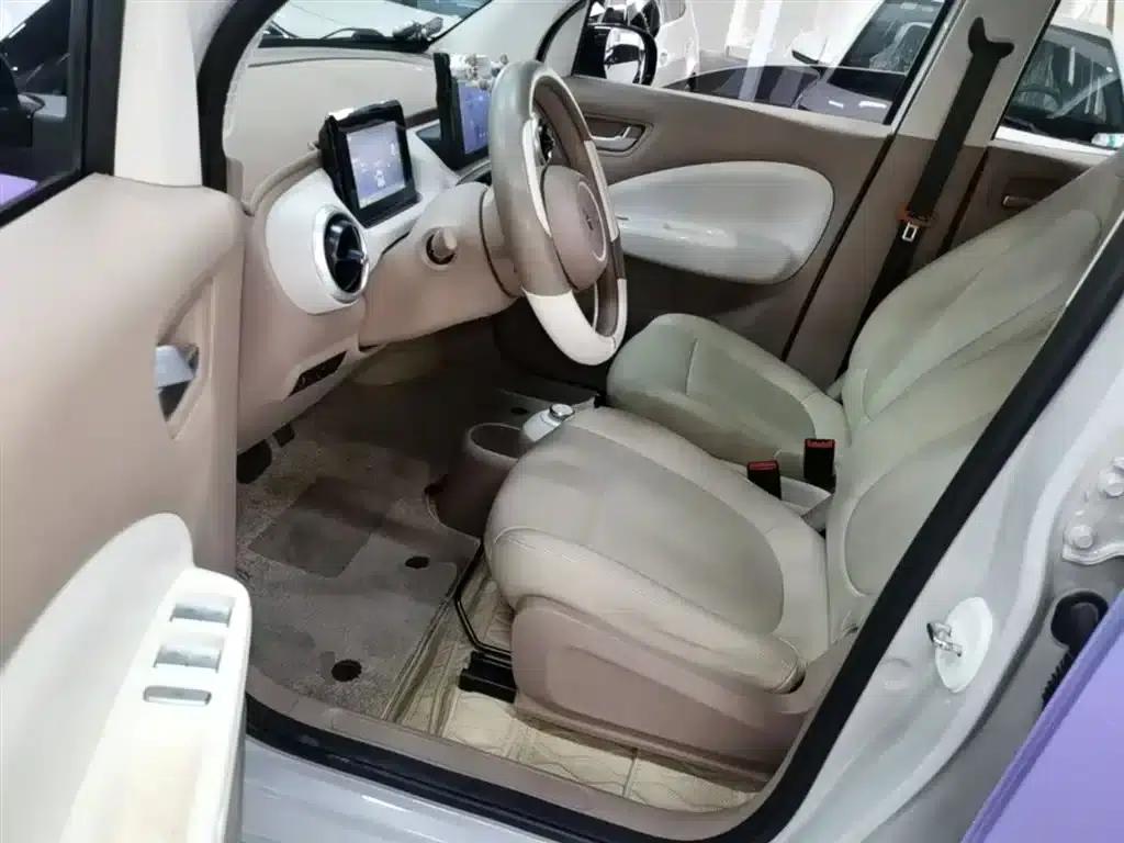 Hongguang MINIEV 2025 Fourth Generation Four-Door Premium+ Edition — миниатюра 15