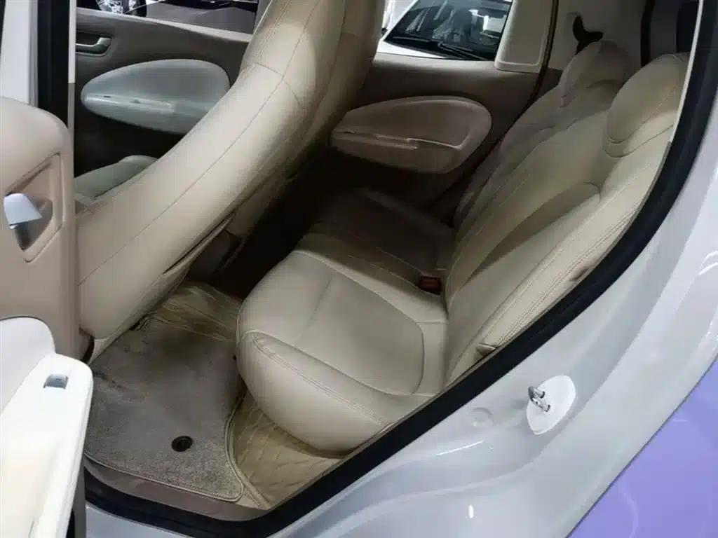 Hongguang MINIEV 2025 Fourth Generation Four-Door Premium+ Edition — миниатюра 17