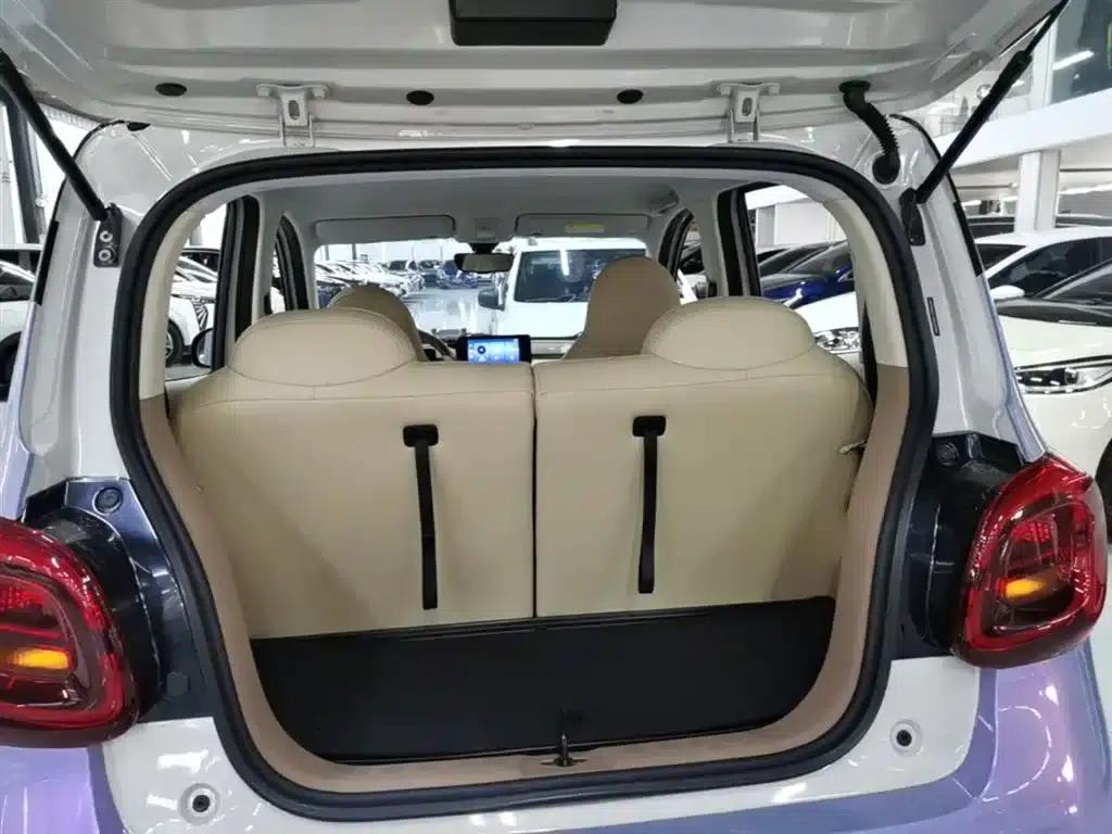 Hongguang MINIEV 2025 Fourth Generation Four-Door Premium+ Edition — миниатюра 19