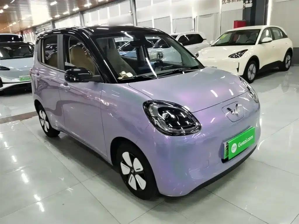 Hongguang MINIEV 2025 Fourth Generation Four-Door Premium+ Edition — миниатюра 4