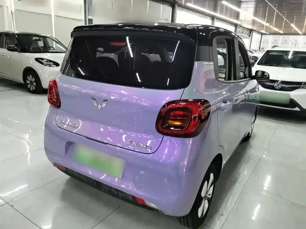 Hongguang MINIEV 2025 Fourth Generation Four-Door Premium+ Edition — миниатюра 7