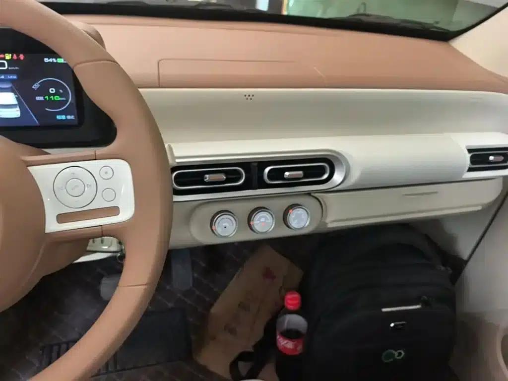 Hongguang MINIEV 2024 Third Generation 215km/h Youth Edition — миниатюра 13