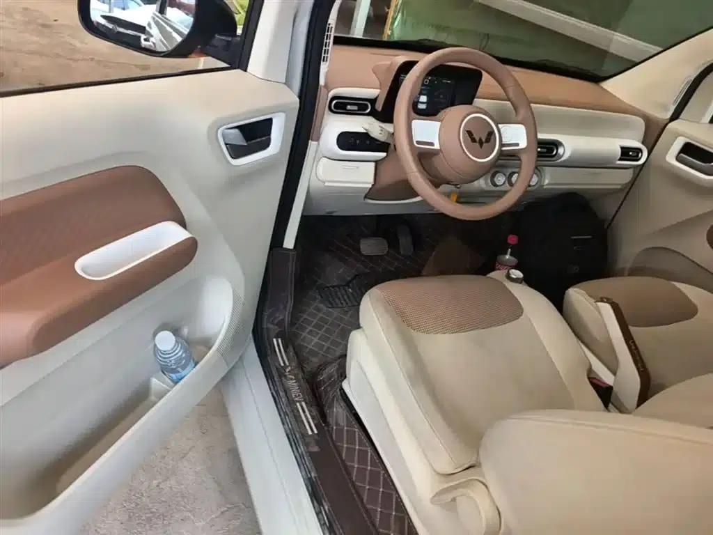 Hongguang MINIEV 2024 Third Generation 215km/h Youth Edition — миниатюра 16