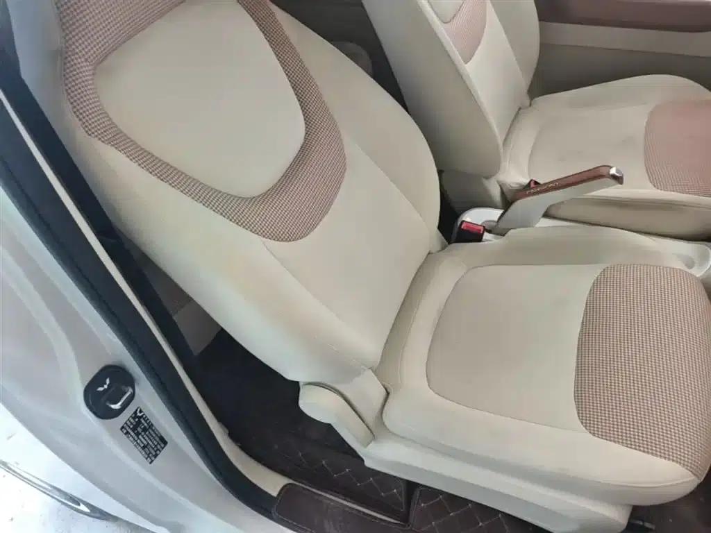 Hongguang MINIEV 2024 Third Generation 215km/h Youth Edition — миниатюра 25