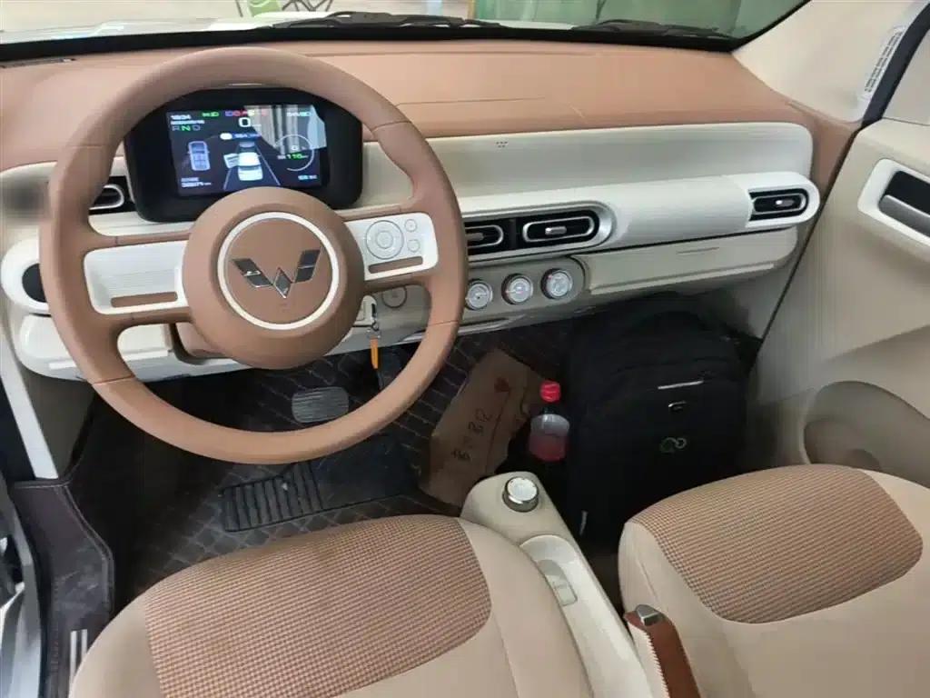 Hongguang MINIEV 2024 Third Generation 215km/h Youth Edition — миниатюра 10
