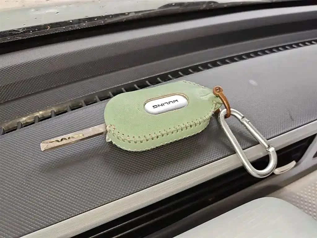 Hongguang MINIEV 2022 Macaron Premium Edition (Lithium Iron Phosphate) — миниатюра 9