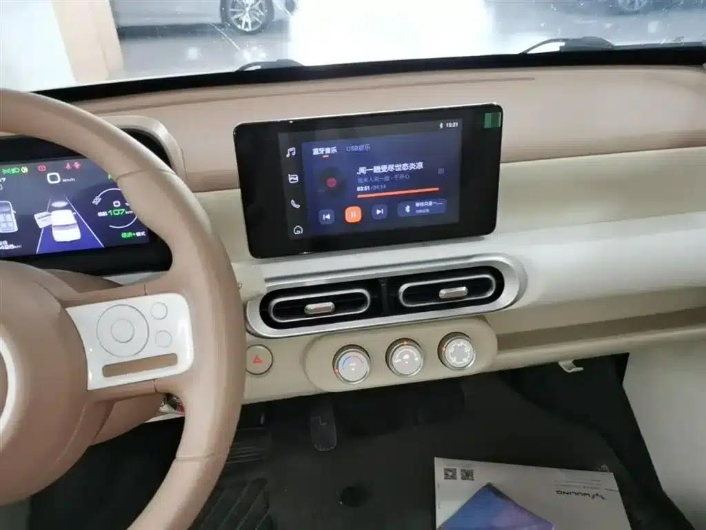Hongguang MINIEV 2024 Third Generation 215km/h Advanced Edition — миниатюра 13