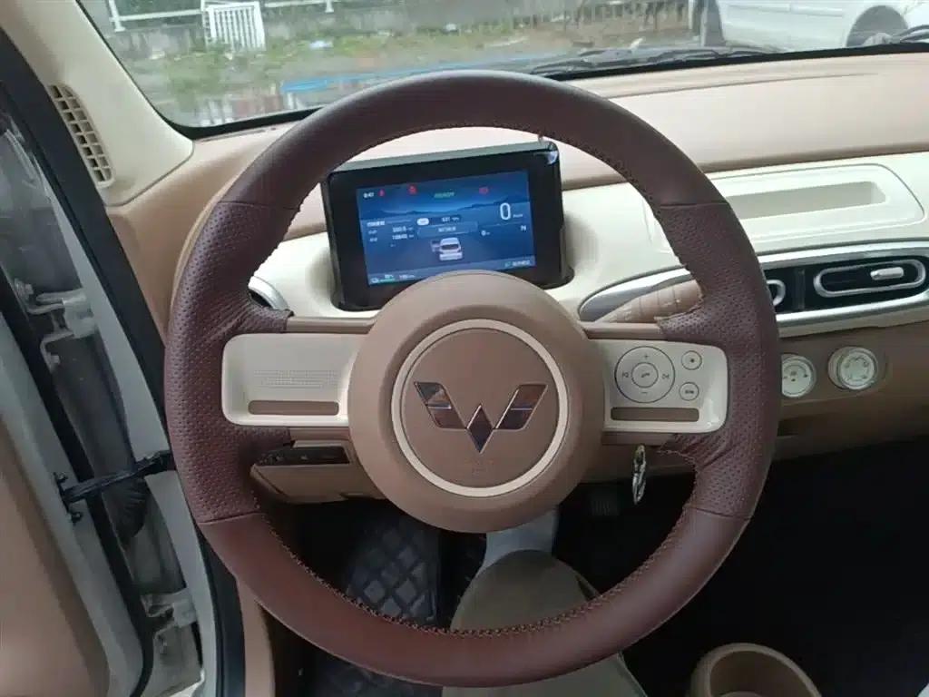 Hongguang MINIEV 2025 Fourth Generation Four-Door Advanced Model — миниатюра 11