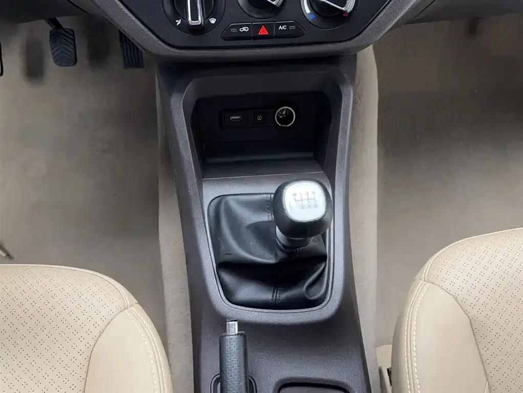 Wuling Hongguang 2021 Facelift 1.5L S Comfort Model with Hydraulic Power Steering (LAR) — миниатюра 18