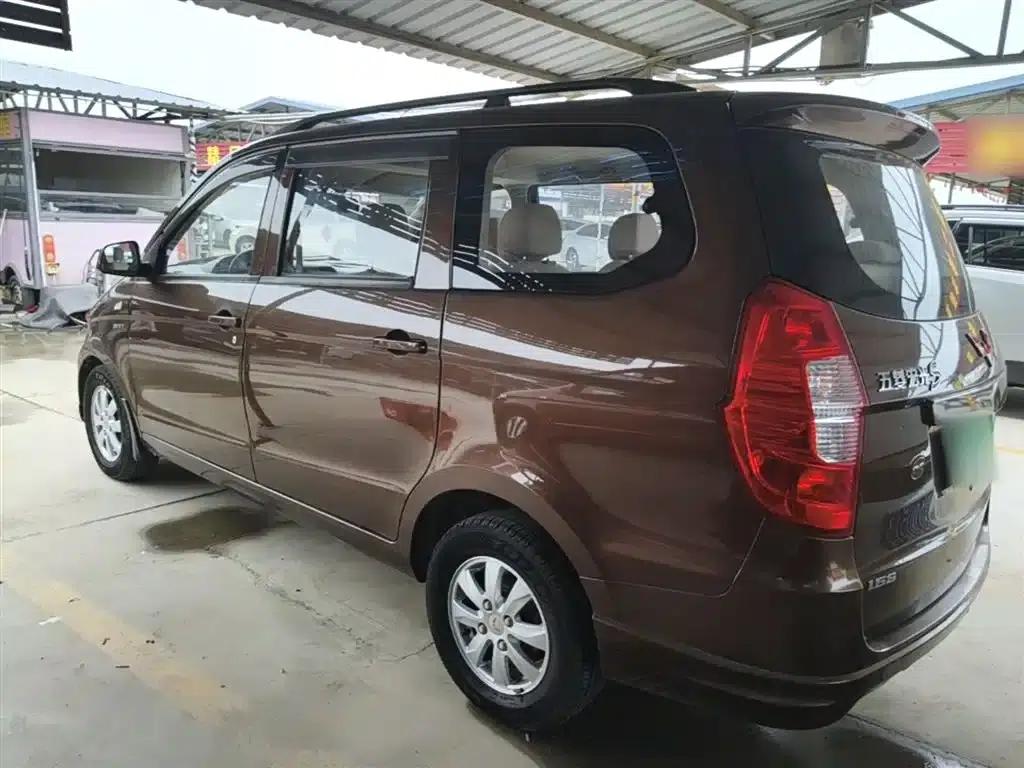 Wuling Hongguang 2014 1.5L S Standard Edition — миниатюра 5