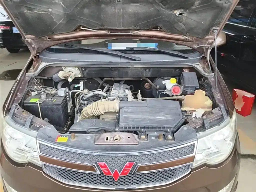 Wuling Hongguang 2014 1.5L S Standard Edition — миниатюра 20