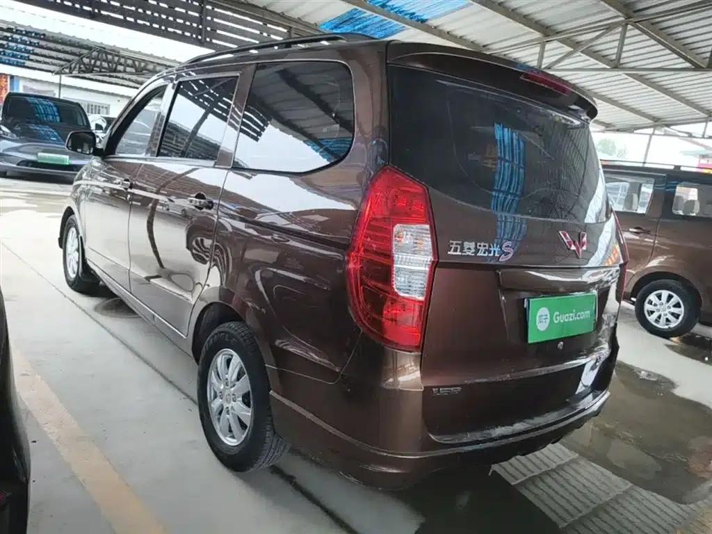 Wuling Hongguang 2014 1.5L S Standard Edition — миниатюра 5