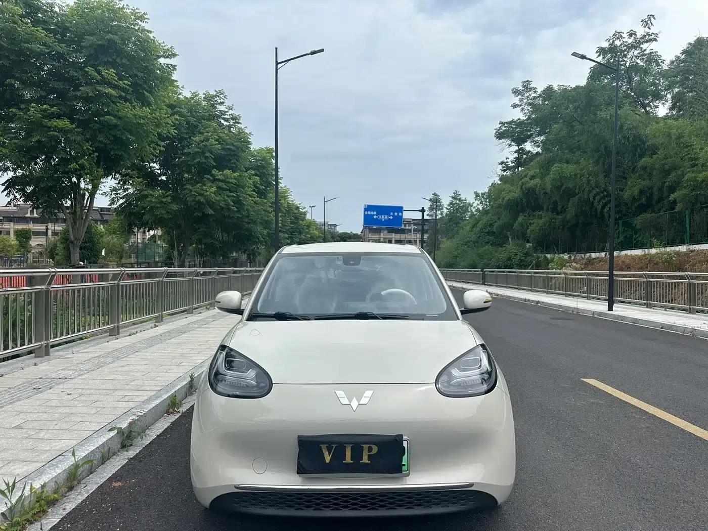 Wuling Bingo 2023 Model, 203km Comfort Edition — миниатюра 2