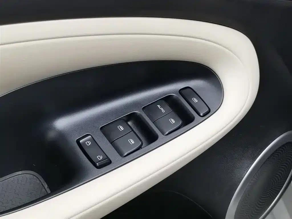 Wuling Bingo 2023 Model, 333km/h, Fast Enjoyment Edition — миниатюра 9
