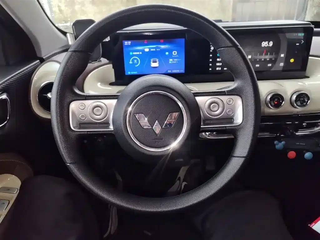 Wuling Bingo 2023 Model, 333km/h, Enjoy+ Edition — миниатюра 11