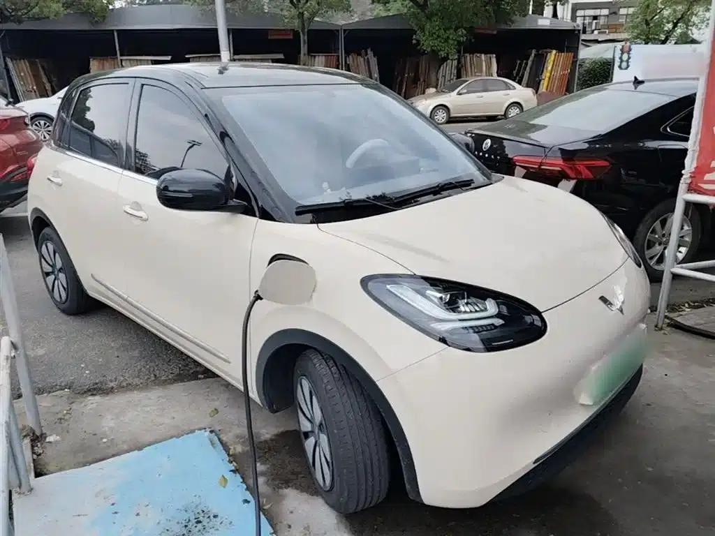 Wuling Bingo 2025 Model, 333km Range, Lingxi Connected Edition — миниатюра 4