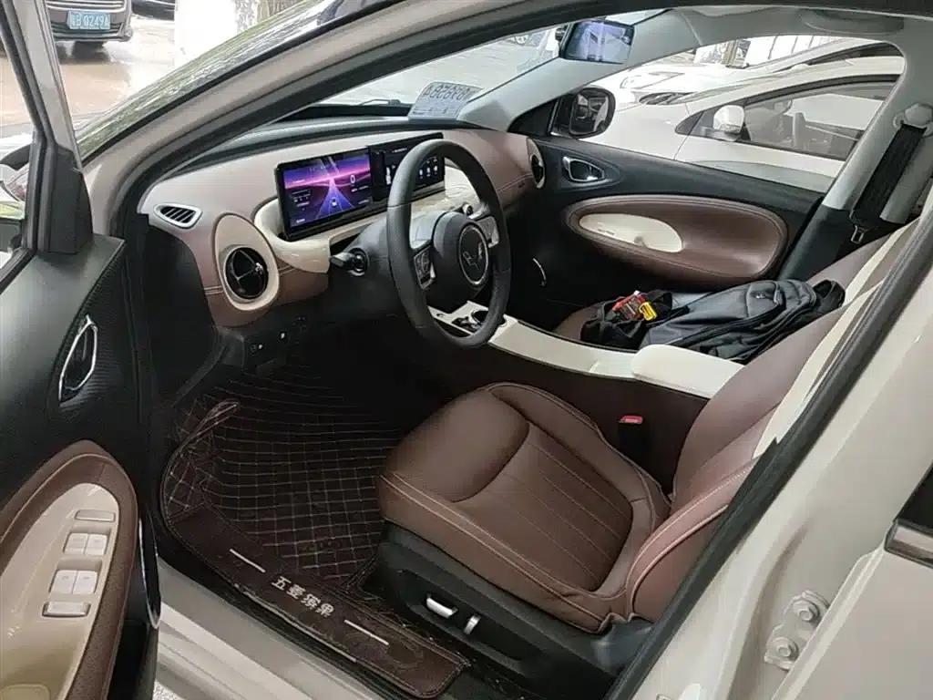 Wuling Bingo 2024 Model, 333km Range, Lingxi Connected Edition — миниатюра 16
