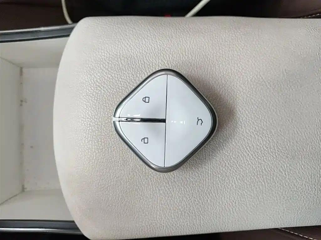 Wuling Bingo 2024 Model, 333km Range, Lingxi Connected Edition — миниатюра 9