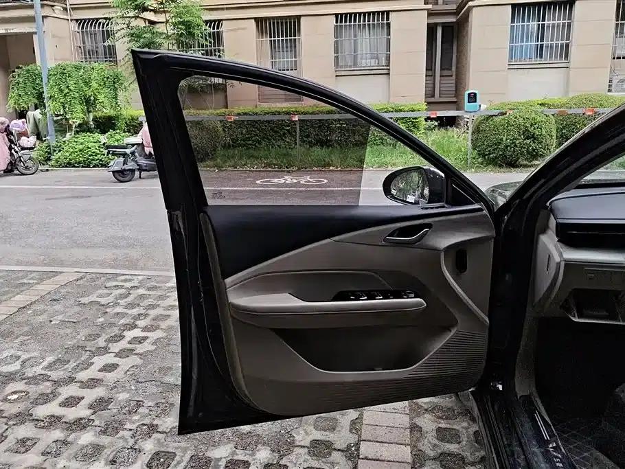 Wuling Xingguang 2023 Model 70 Standard Edition — миниатюра 7