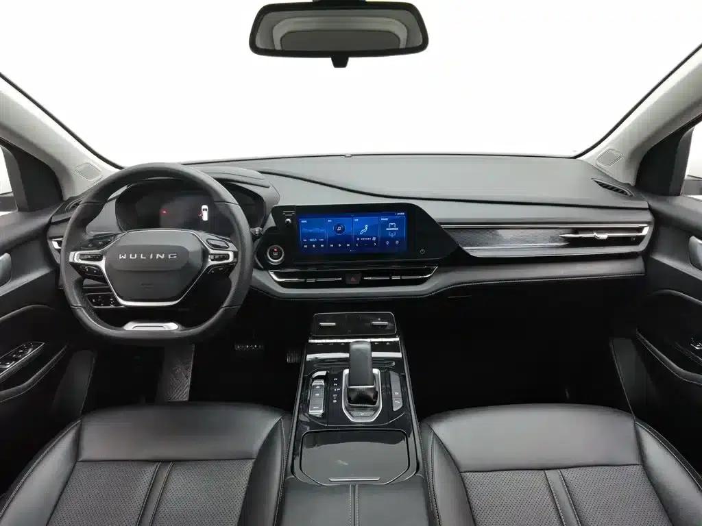 Wuling Capgemini 2020 1.5T CVT Flagship Edition — миниатюра 5