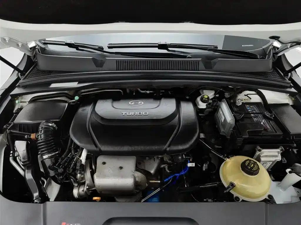 Wuling Capgemini 2020 1.5T CVT Flagship Edition — миниатюра 6
