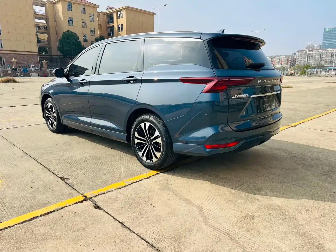 Wuling Capgemini 2022 1.5T CVT Flagship Edition — миниатюра 11