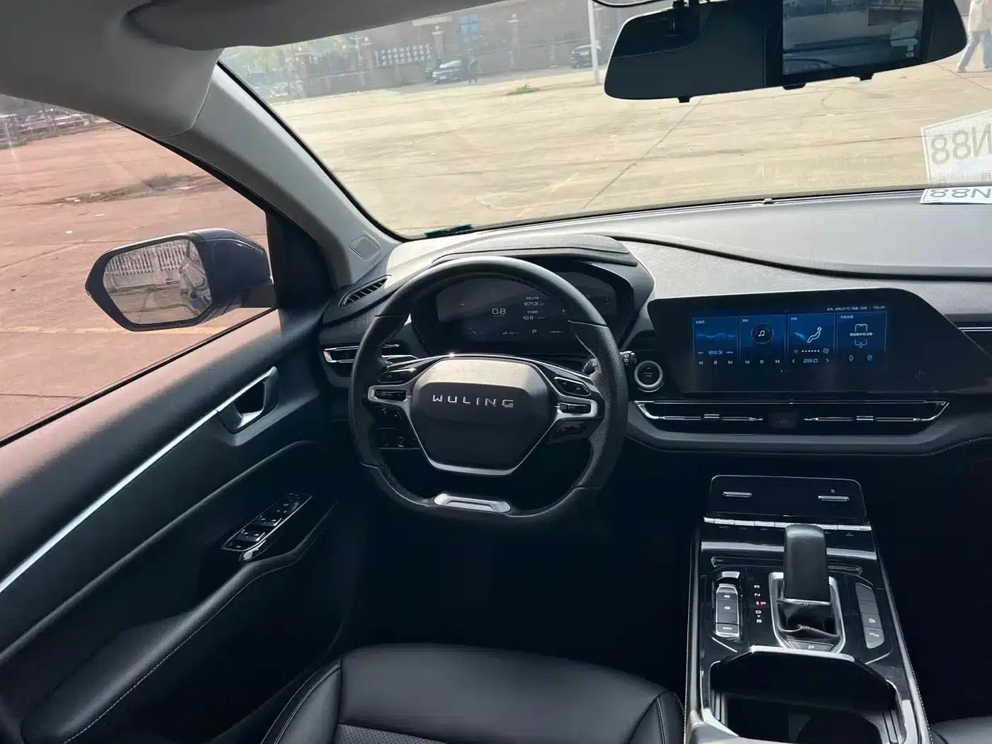 Wuling Capgemini 2022 1.5T CVT Flagship Edition — миниатюра 5