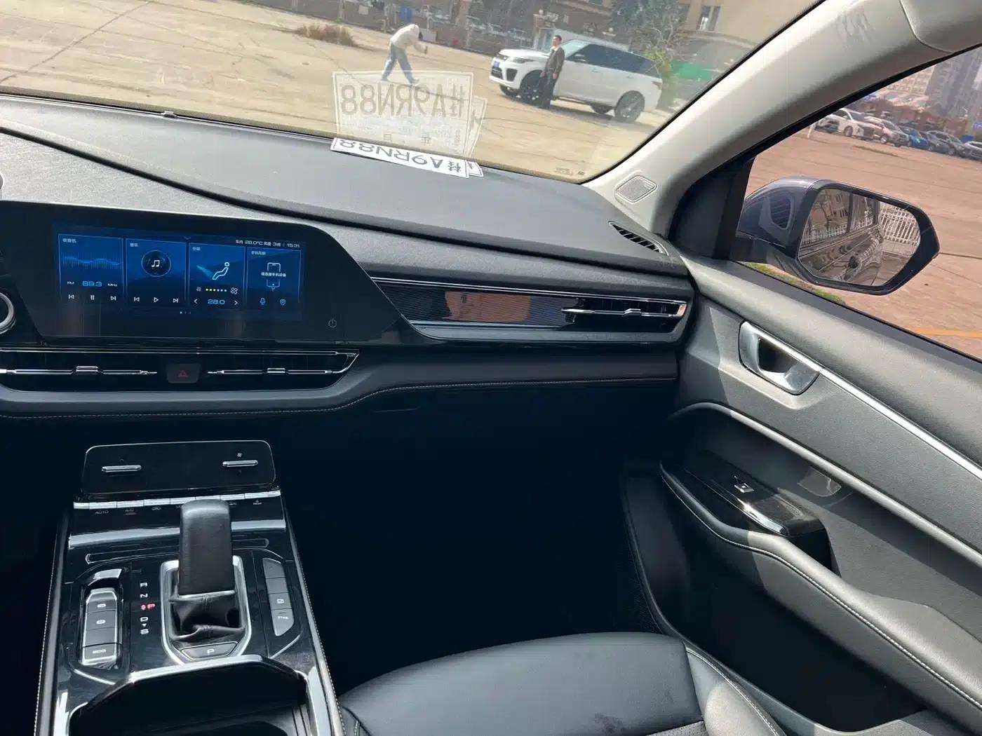 Wuling Capgemini 2022 1.5T CVT Flagship Edition — миниатюра 6