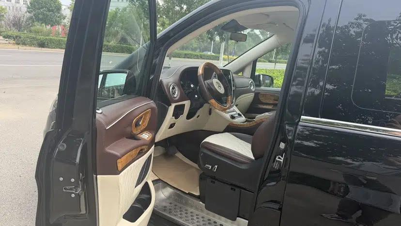 Mercedes-Benz Vito 2018 2.0T Elite Version 7 Seats China VI Emission Standard — миниатюра 15