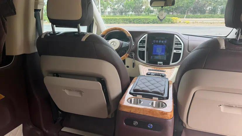 Mercedes-Benz Vito 2018 2.0T Elite Version 7 Seats China VI Emission Standard — миниатюра 29