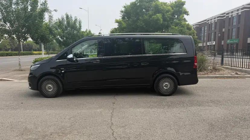 Mercedes-Benz Vito 2018 2.0T Elite Version 7 Seats China VI Emission Standard — миниатюра 4