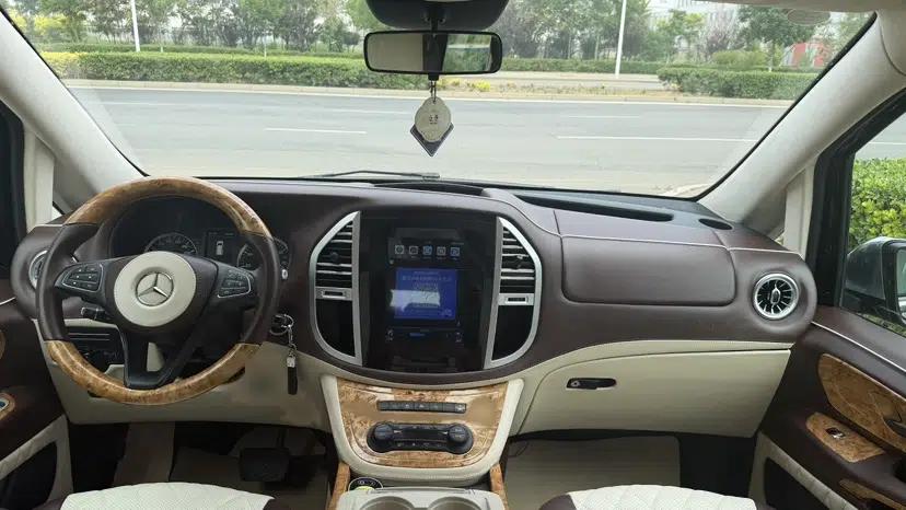 Mercedes-Benz Vito 2018 2.0T Elite Version 7 Seats China VI Emission Standard — миниатюра 8