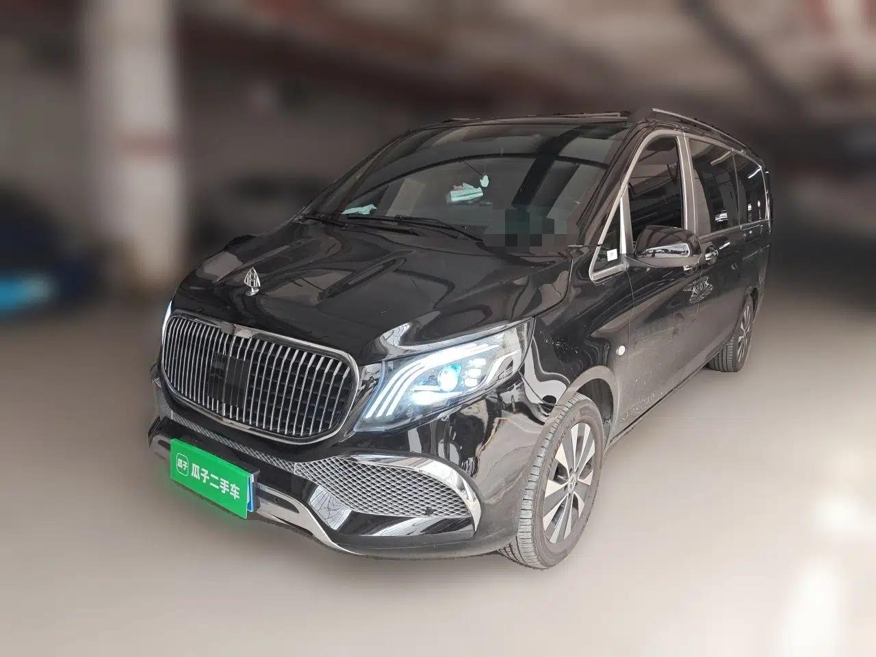 Mercedes-Benz Vito 2023 2.0T Business Version 7 Seats — миниатюра 1