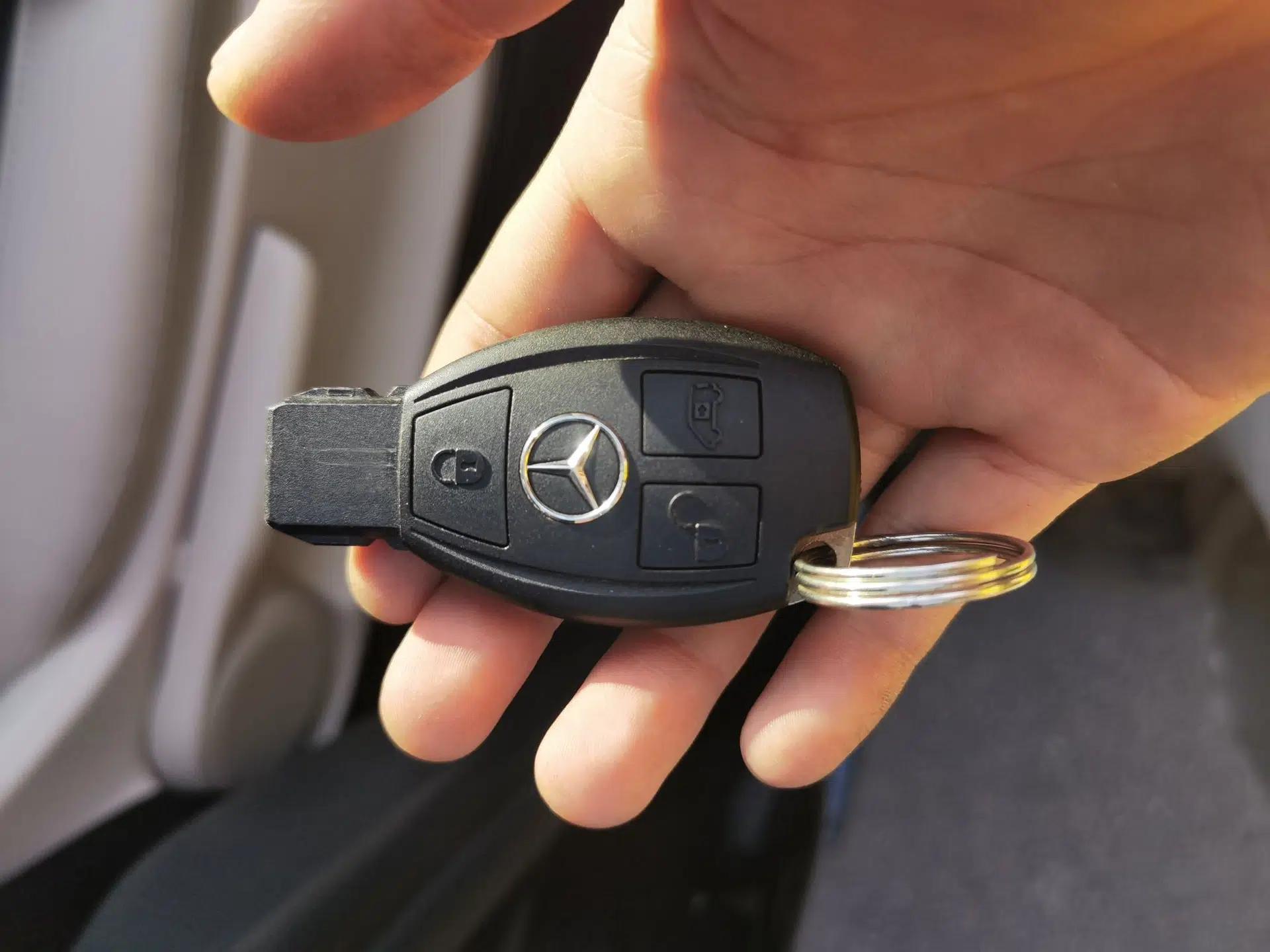 Mercedes-Benz Vito 2018 2.0T Elite Version 7 Seats China VI Emission Standard — миниатюра 9
