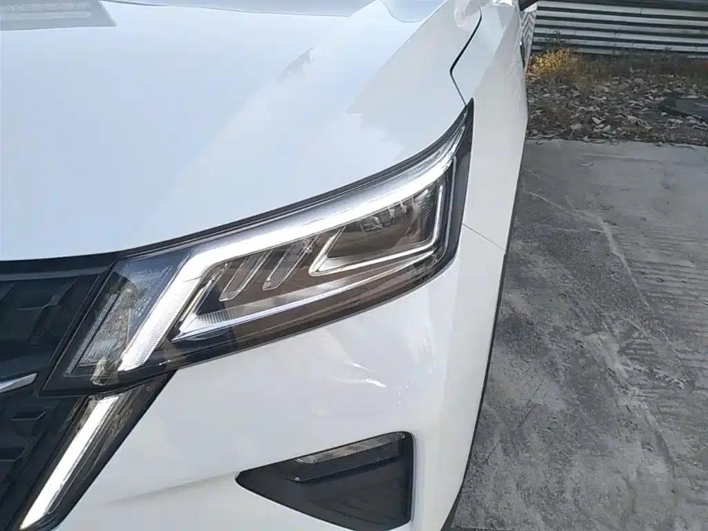 Wuling Xingchen 2021 1.5T CVT Star Edition — миниатюра 24