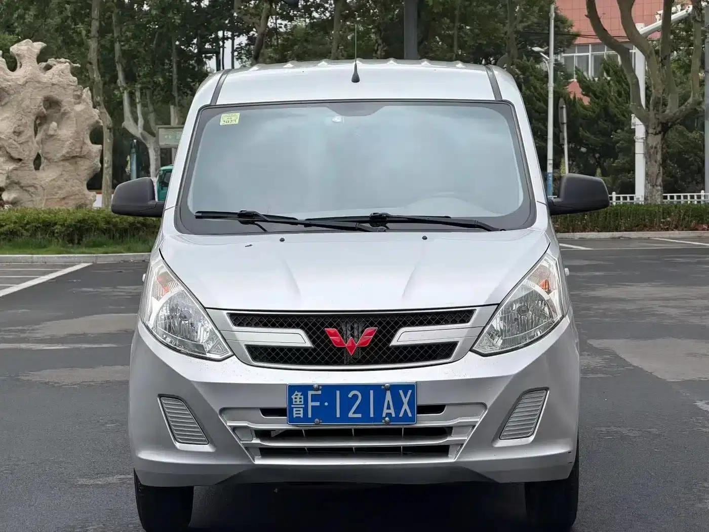 Wuling Rongguang V 2019 1.5L Van Truck - Practical Model — миниатюра 2