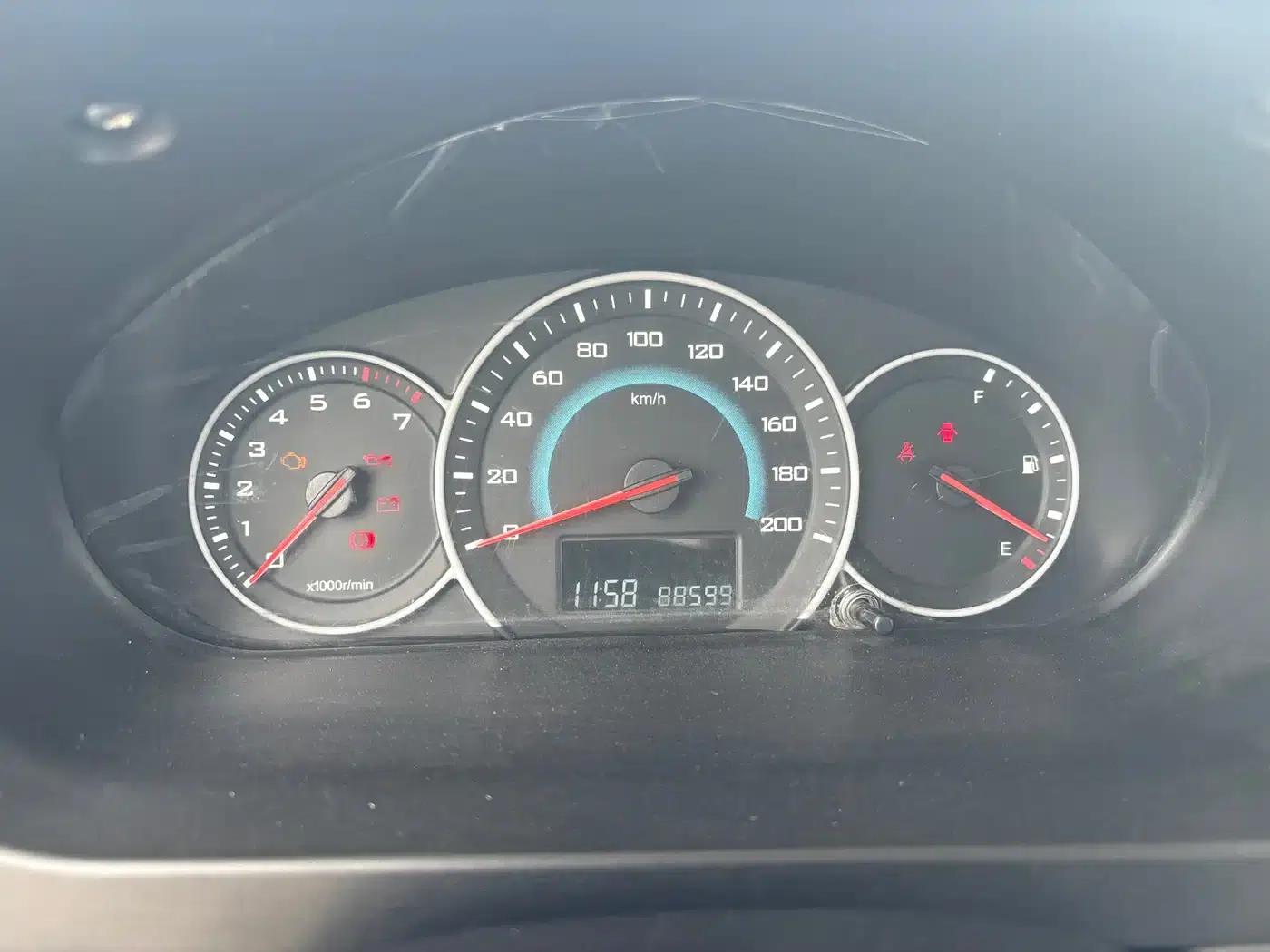 Wuling Rongguang V 2016 1.2L Standard Edition — миниатюра 6