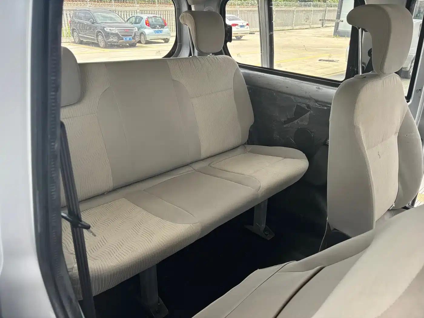 Wuling Rongguang V 2016 1.2L Standard Edition — миниатюра 8