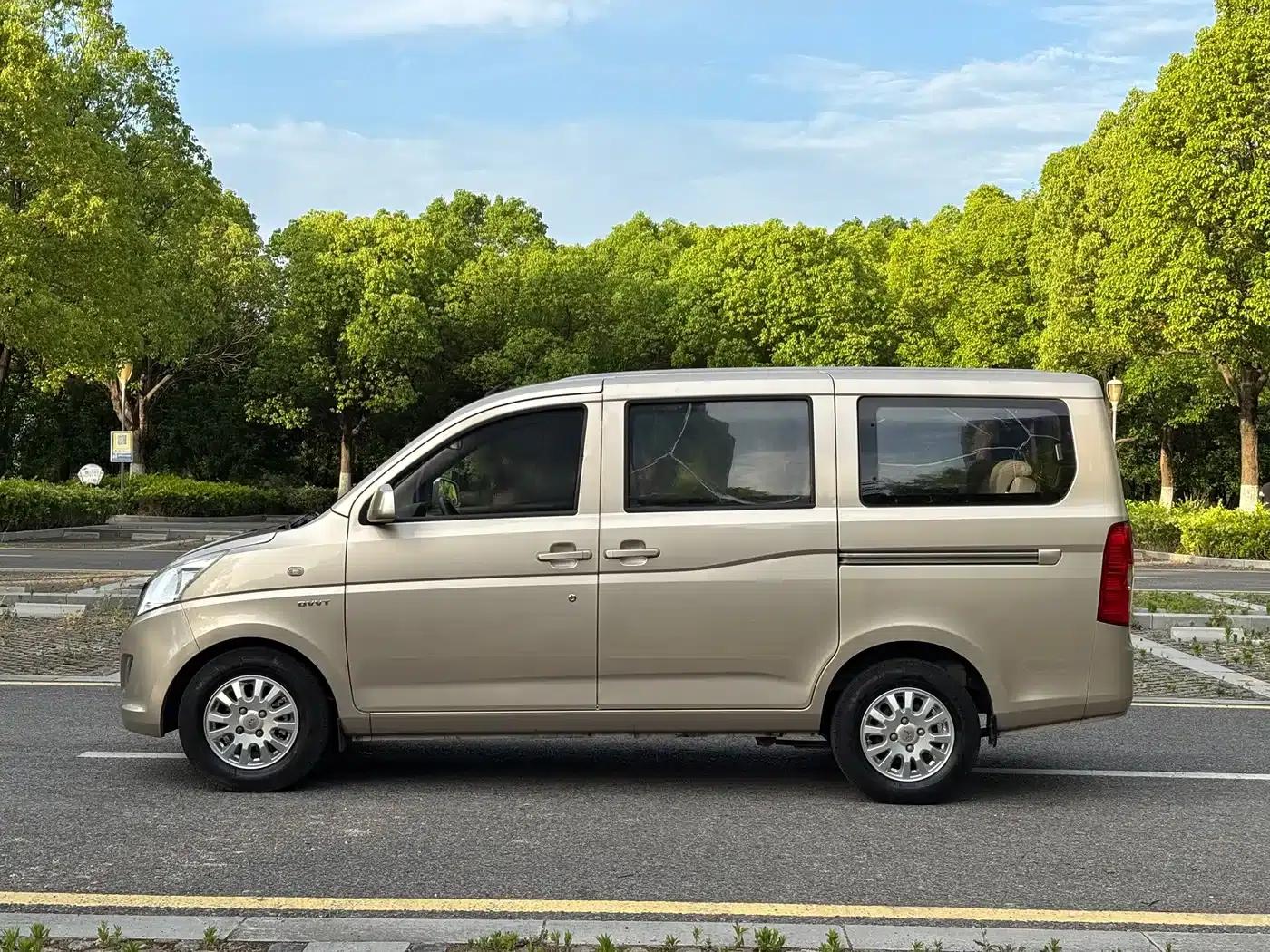 Wuling Rongguang V 2016 1.5L Standard Edition — миниатюра 3