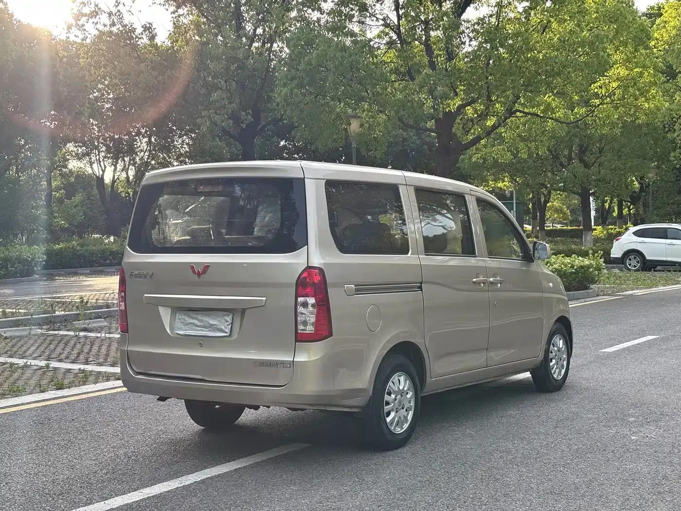 Wuling Rongguang V 2016 1.5L Standard Edition — миниатюра 6