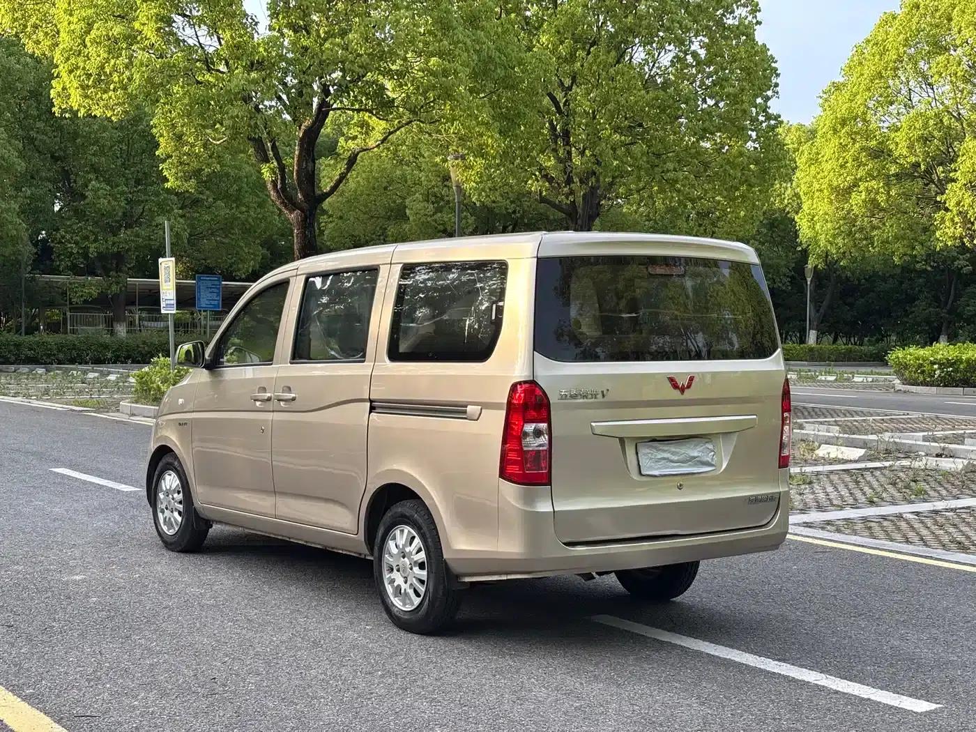 Wuling Rongguang V 2016 1.5L Standard Edition — миниатюра 7