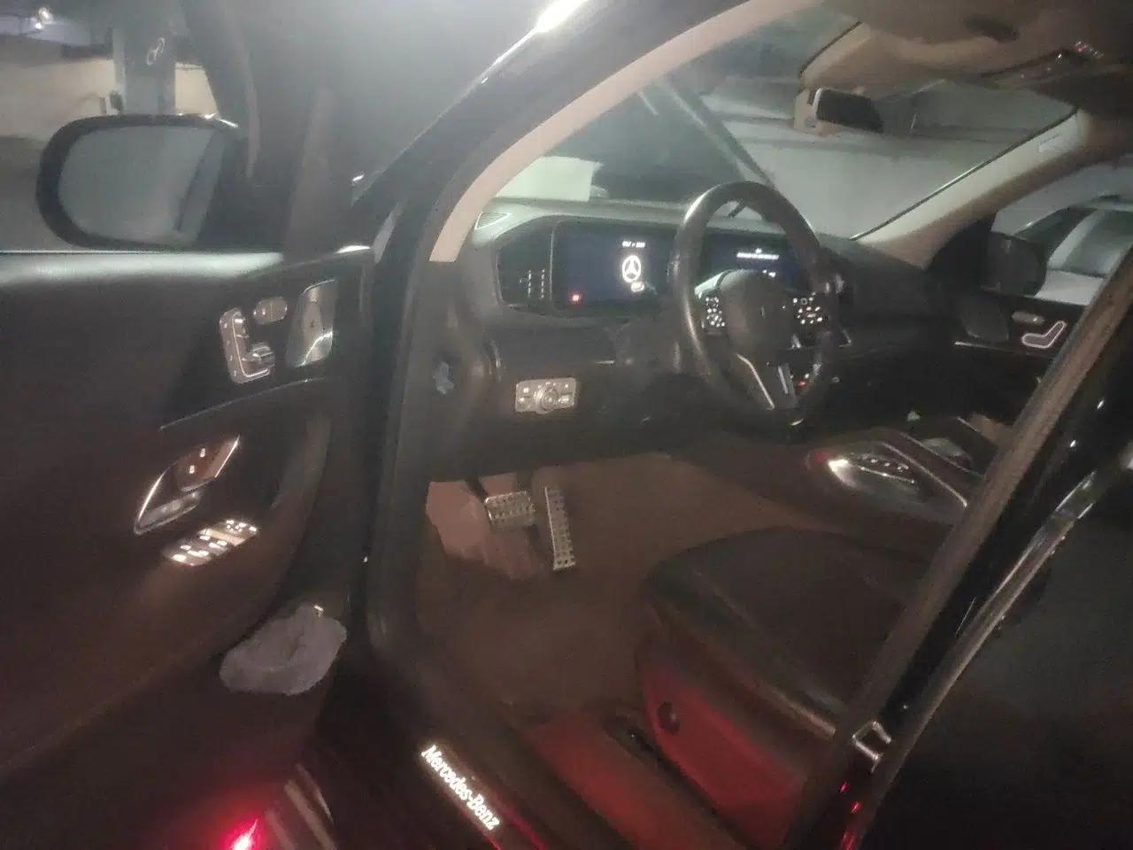Mercedes-Benz GLE 2020 GLE 450 4MATIC Stylish Model — миниатюра 17