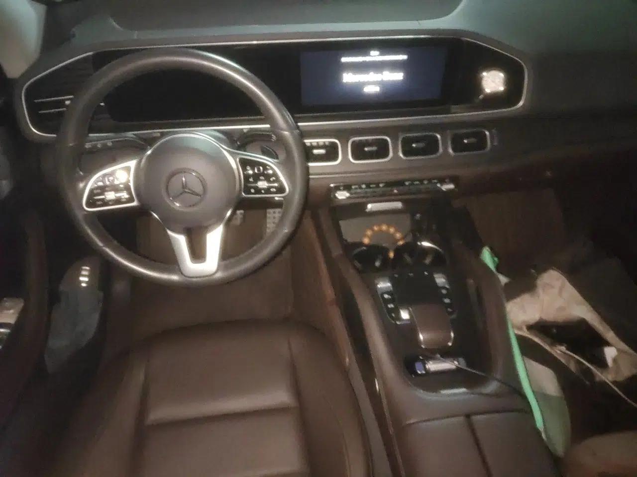 Mercedes-Benz GLE 2020 GLE 450 4MATIC Stylish Model — миниатюра 10